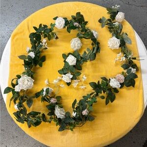 Elegant Floral Garland with White and Pink Roses